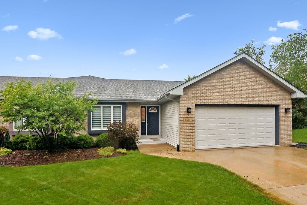 1924 Calla Drive, Joliet, IL 60435