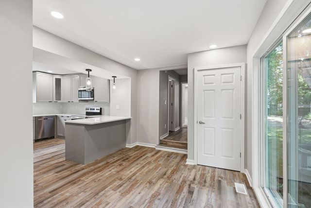 829 1st Street, Saint Paul Park, MN 55071