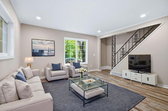 829 1st Street, Saint Paul Park, MN 55071
