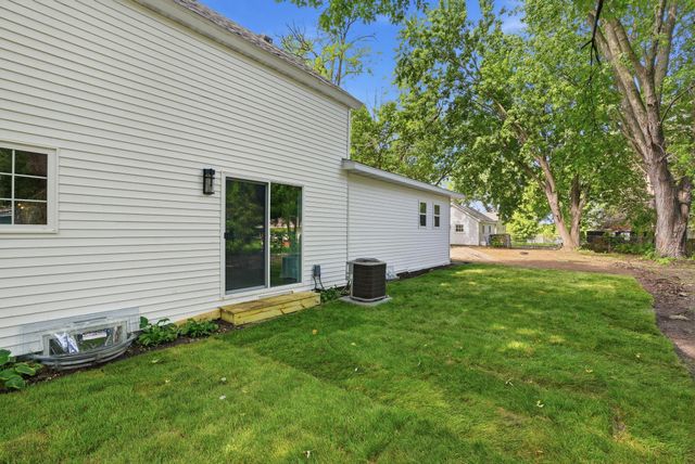 829 1st Street, Saint Paul Park, MN 55071
