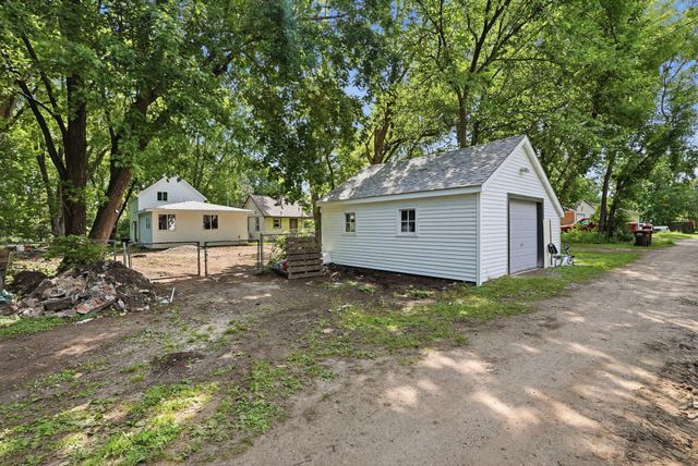 829 1st Street, Saint Paul Park, MN 55071