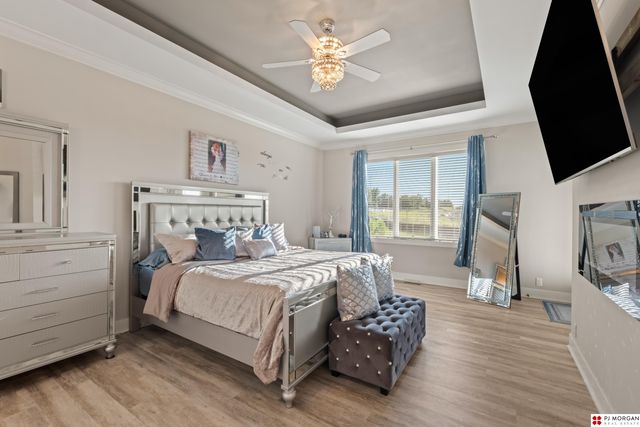 1710 N 197 Street, Elkhorn, NE 68022