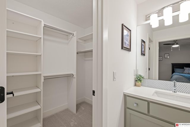 1710 N 197 Street, Elkhorn, NE 68022