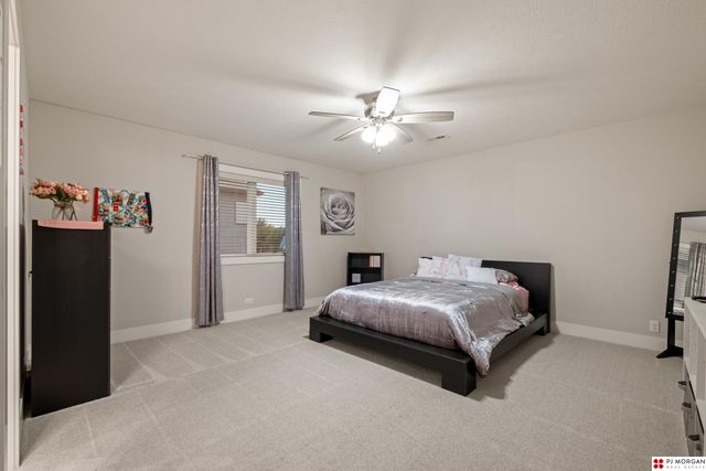 1710 N 197 Street, Elkhorn, NE 68022