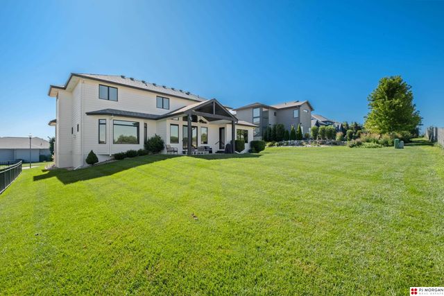 1710 N 197 Street, Elkhorn, NE 68022