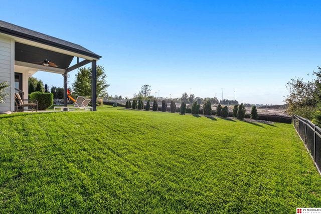 1710 N 197 Street, Elkhorn, NE 68022