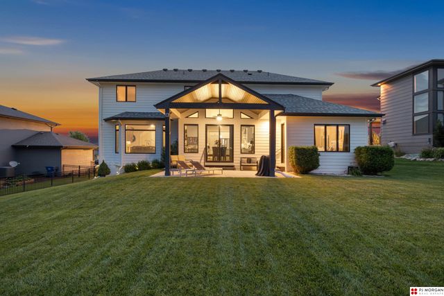 1710 N 197 Street, Elkhorn, NE 68022