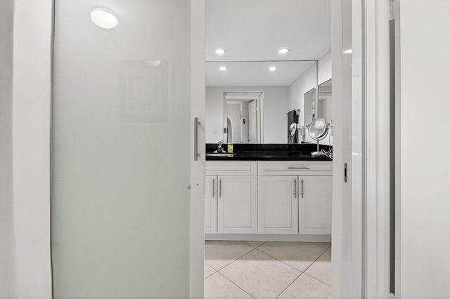 15492 Lakes Of Delray Boulevard 106, Delray Beach, FL 33484