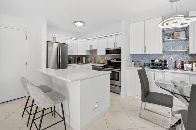 15492 Lakes Of Delray Boulevard 106, Delray Beach, FL 33484