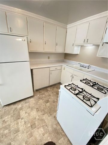 3605 Bull Street 2, Savannah, GA 31405