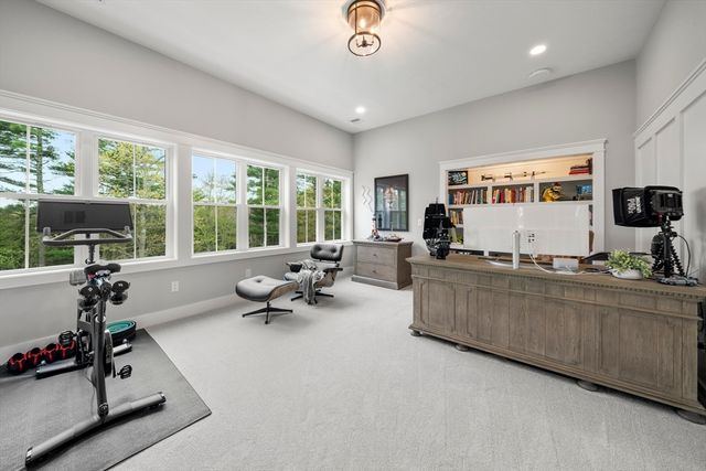 7 Stanley Ln, Carver, MA 02330