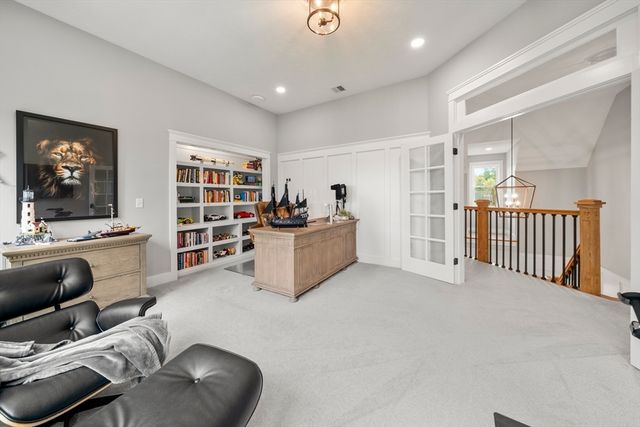 7 Stanley Ln, Carver, MA 02330