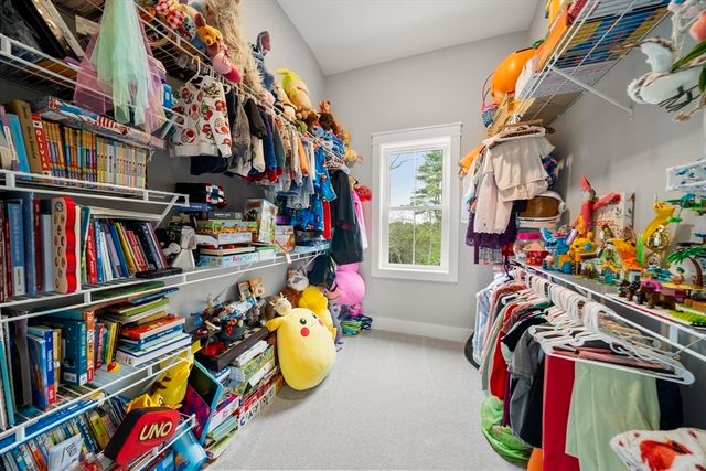 7 Stanley Ln, Carver, MA 02330