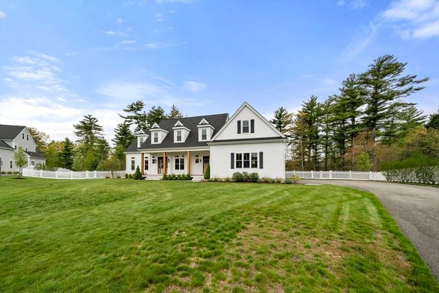 7 Stanley Ln, Carver, MA 02330