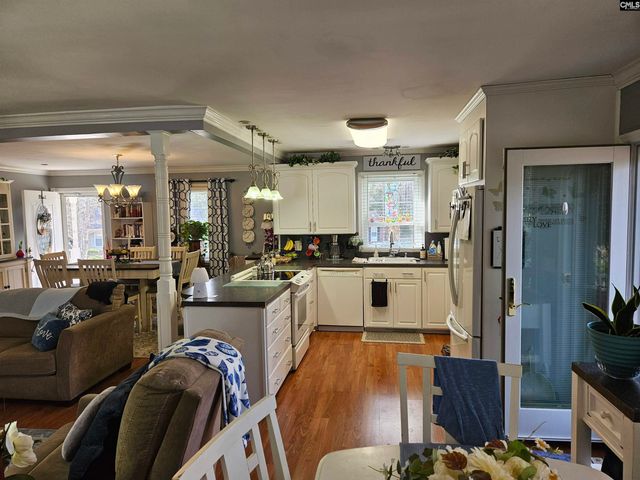 945 Brookfield Drive, West Columbia, SC 29172