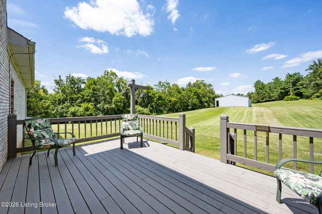 2005 Old Sorrell Ln, La Grange, KY 40031