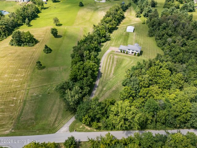 2005 Old Sorrell Ln, La Grange, KY 40031