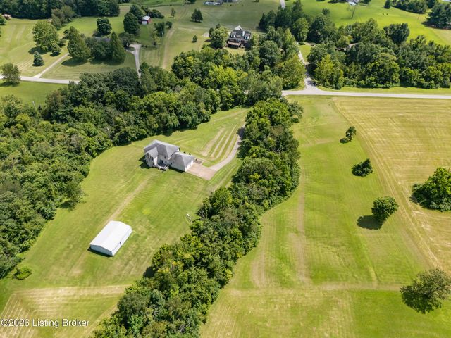 2005 Old Sorrell Ln, La Grange, KY 40031