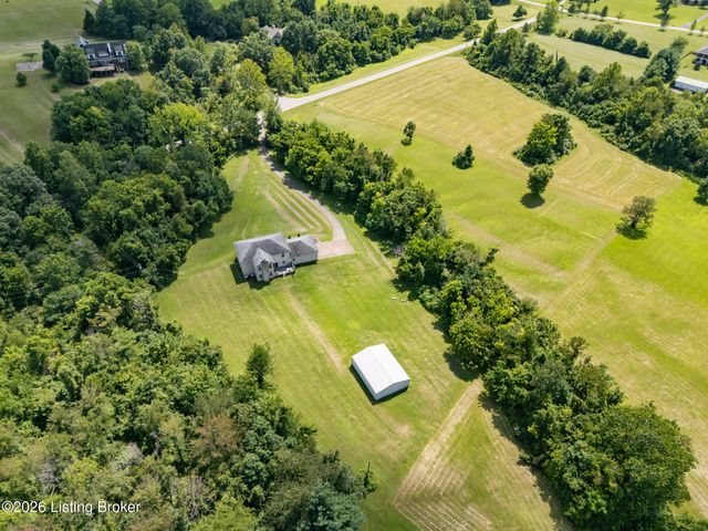 2005 Old Sorrell Ln, La Grange, KY 40031