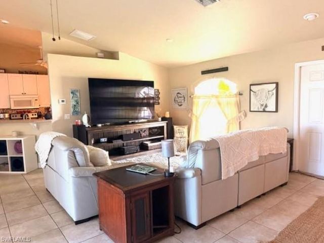 1511 NW 11th ST, Cape Coral, FL 33993