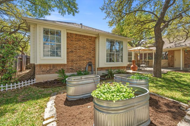 17104 Poncho Springs LN, Austin, TX 78717