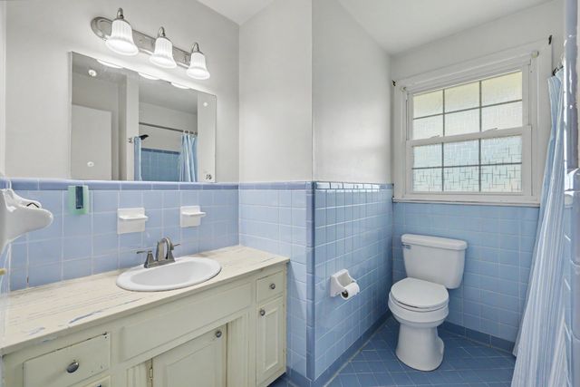 6656 Beacon Ln, Nashville, TN 37209