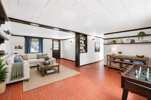 6656 Beacon Ln, Nashville, TN 37209