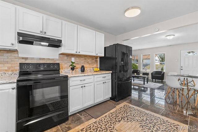 6813 Saint Olaf Drive, Berkeley, MO 63134