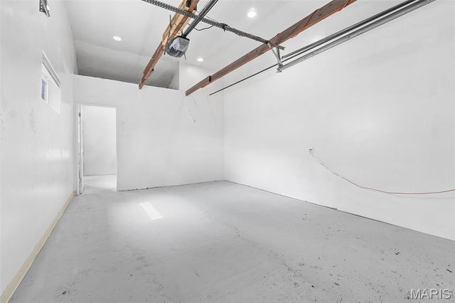 6813 Saint Olaf Drive, Berkeley, MO 63134