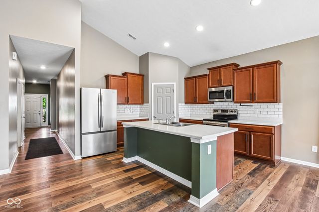 6627 Mayapple Drive, Pendleton, IN 46064