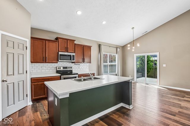 6627 Mayapple Drive, Pendleton, IN 46064