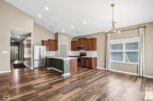 6627 Mayapple Drive, Pendleton, IN 46064