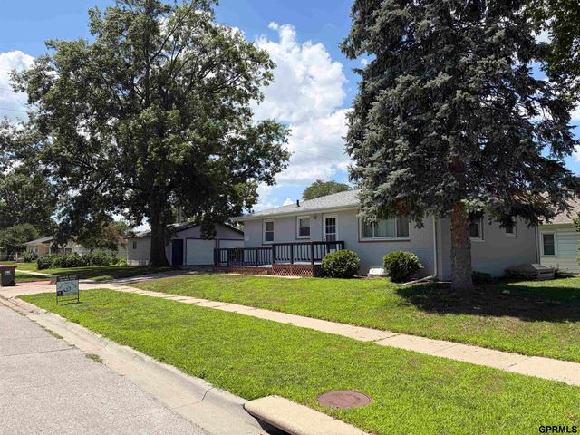 5141 N 72nd Street, Lincoln, NE 68507