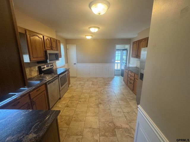 5141 N 72nd Street, Lincoln, NE 68507