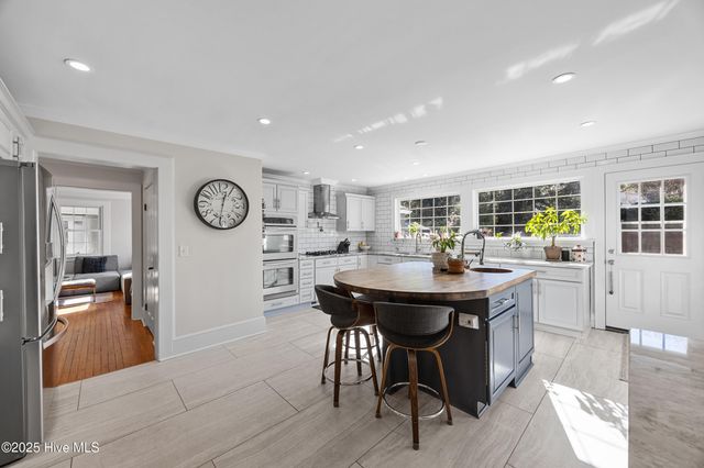 2610 Oleander Drive, Wilmington, NC 28403