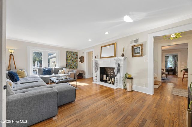 2610 Oleander Drive, Wilmington, NC 28403