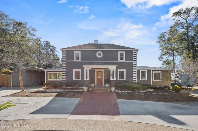 2610 Oleander Drive, Wilmington, NC 28403