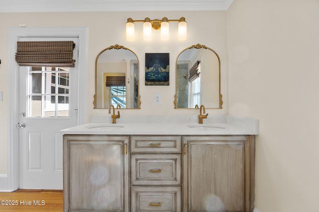 2610 Oleander Drive, Wilmington, NC 28403