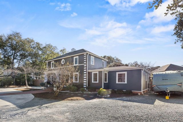 2610 Oleander Drive, Wilmington, NC 28403