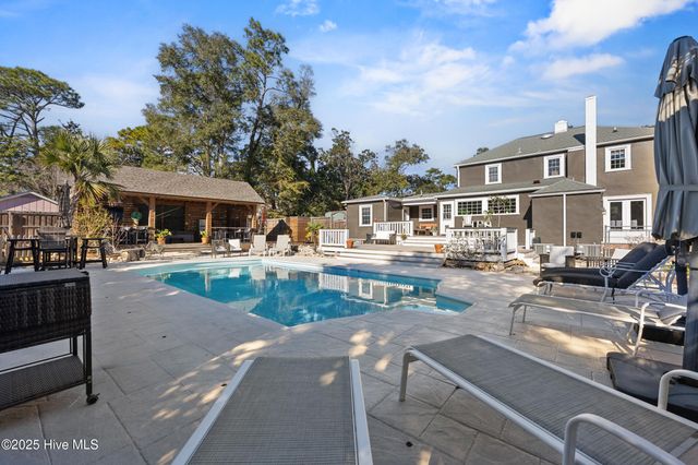 2610 Oleander Drive, Wilmington, NC 28403