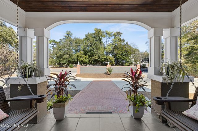 2610 Oleander Drive, Wilmington, NC 28403