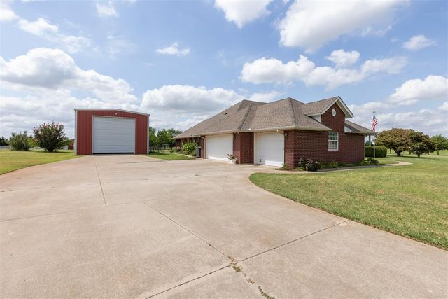 1501 Stable Rock Road, Yukon, OK 73099