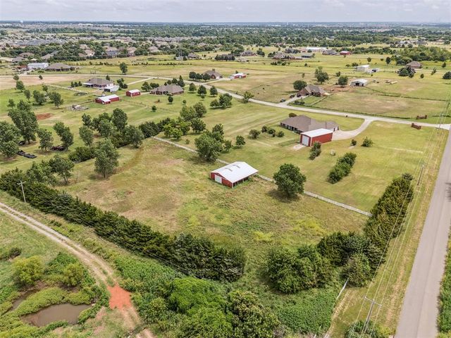1501 Stable Rock Road, Yukon, OK 73099