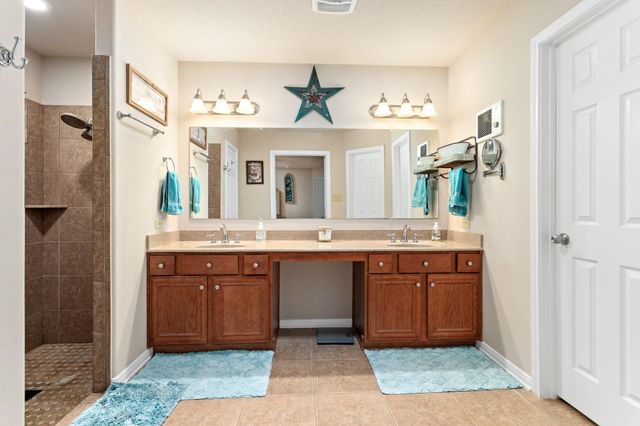 4985 Fm 2827 Road, Warren, TX 77664