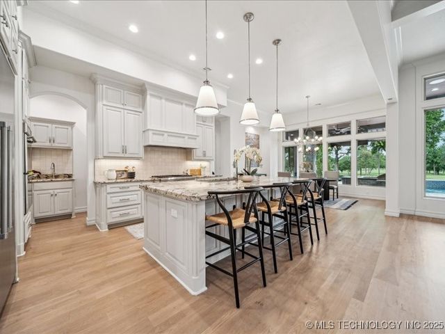 4301 S Mimosa Avenue, Broken Arrow, OK 74011