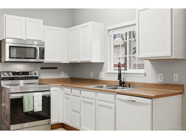 1464 Bergen Rock St, Castle Rock, CO 80109