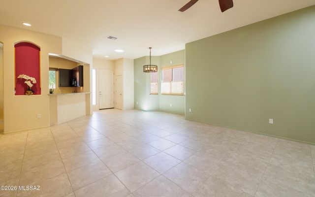 10368 E Jarod James Place, Tucson, AZ 85747