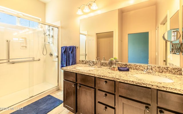 10368 E Jarod James Place, Tucson, AZ 85747