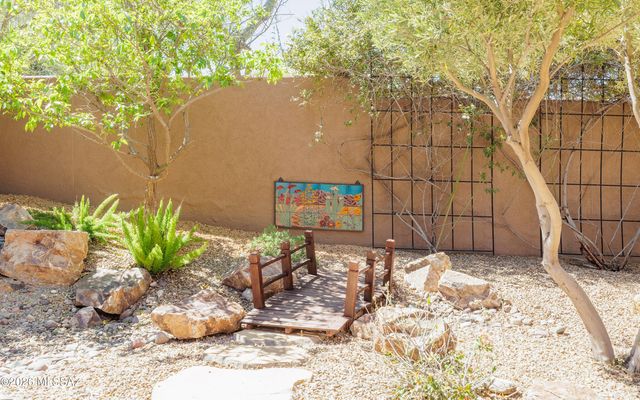10368 E Jarod James Place, Tucson, AZ 85747