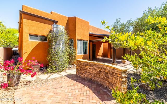 10368 E Jarod James Place, Tucson, AZ 85747